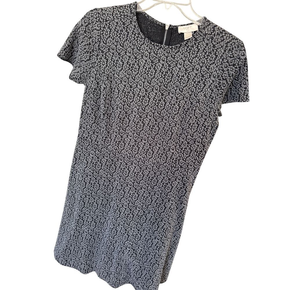 Ann Taylor LOFT OUTLET Fit & Flare Knit‎ Dress Black & Gray Floral Size 10P